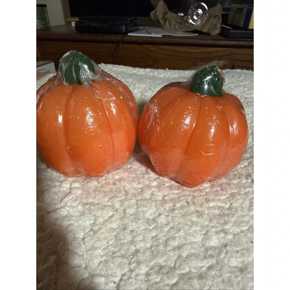 New old stock Halloween Pumpkin Candles Jack O Lantern Set Of Two